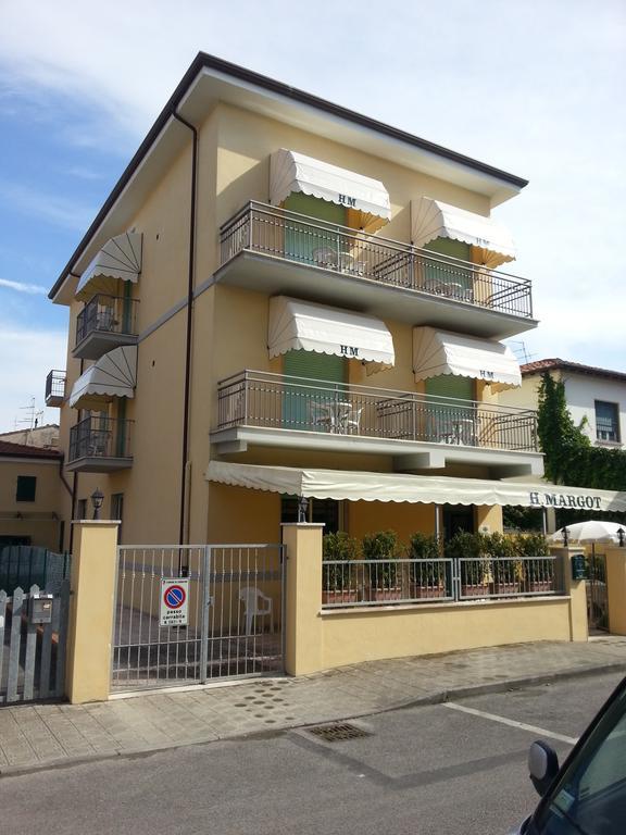 Hotel Margot Lido di Camaiore Luaran gambar